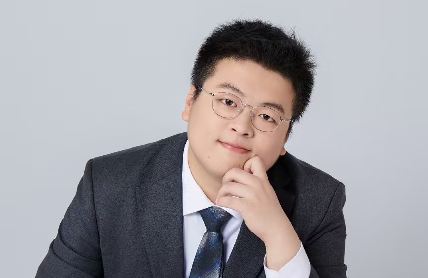 大学期间参与项目实践（如青创项目运营或活动策划），既是对责任心与执行力的锻炼，也可通过接触实际工作场景、积累实习经验，为应对当下就业环境挑战提供破局路径。
在竞争激烈的职场起点，个人背景与能力储备差异显著。青创项目为年轻一代提供了「提前武装」的机会 —— 通过深度参与项目积累实战经验，构建差异化优势，既是对大学时光的高效利用，亦为未来职业发展埋下重要伏笔。
愿诸君在项目中有所收获，以充分的准备迎接职场挑战，不负韶华。